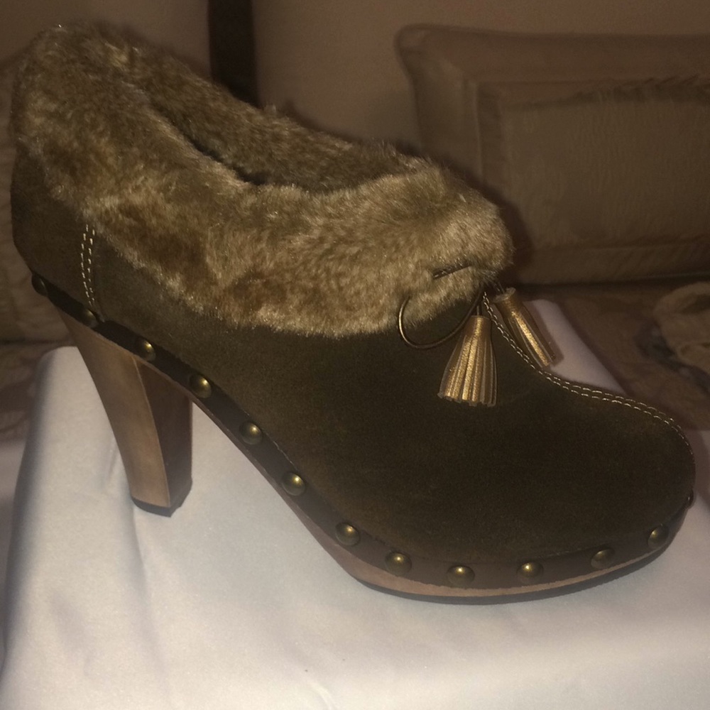 Colin Stuart Brown/Faux Fur Trimmed Ankle Boots